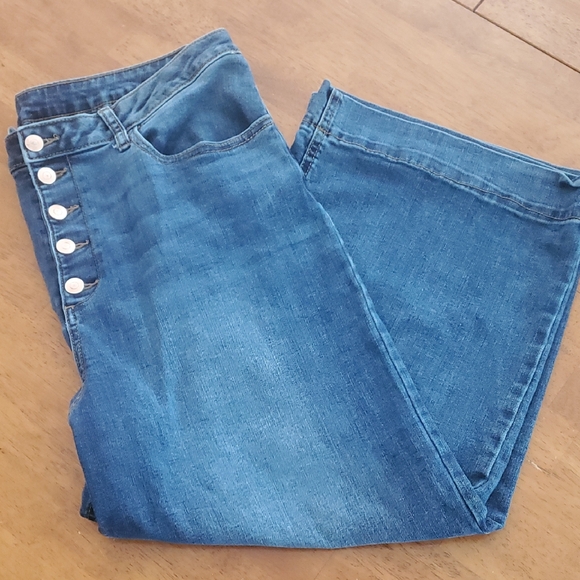 AND High Rise Blue Jeans with Classic Style - Picture 1 of 5